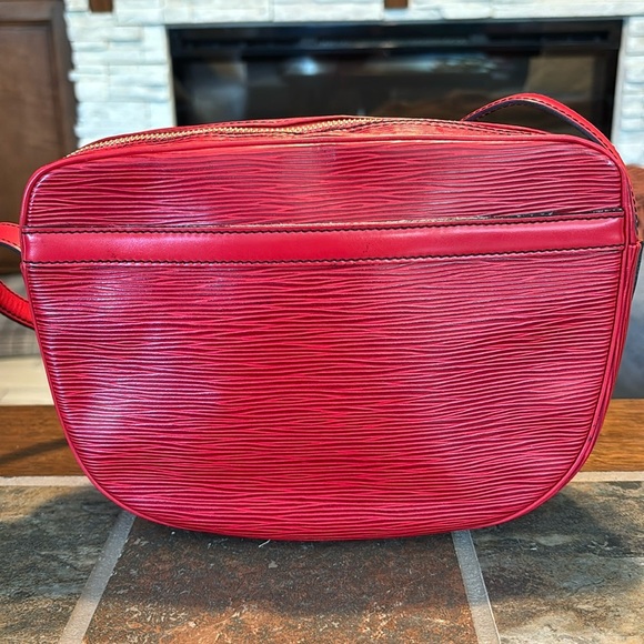 Louis Vuitton Red Epi Jeune Fille crossbody bag. GUC - Picture 2 of 13